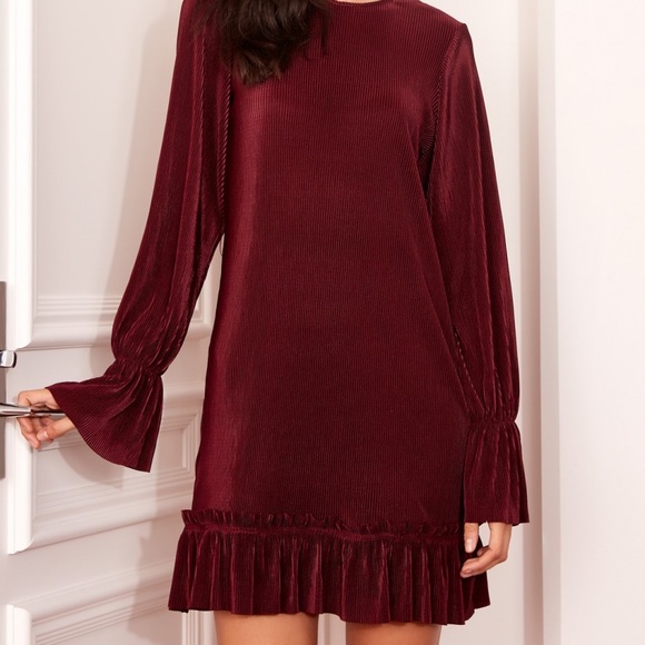 Maroon colored long sleeved dress - Picture 1 of 4